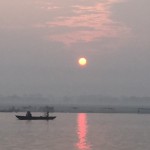 ガンジス河の朝日