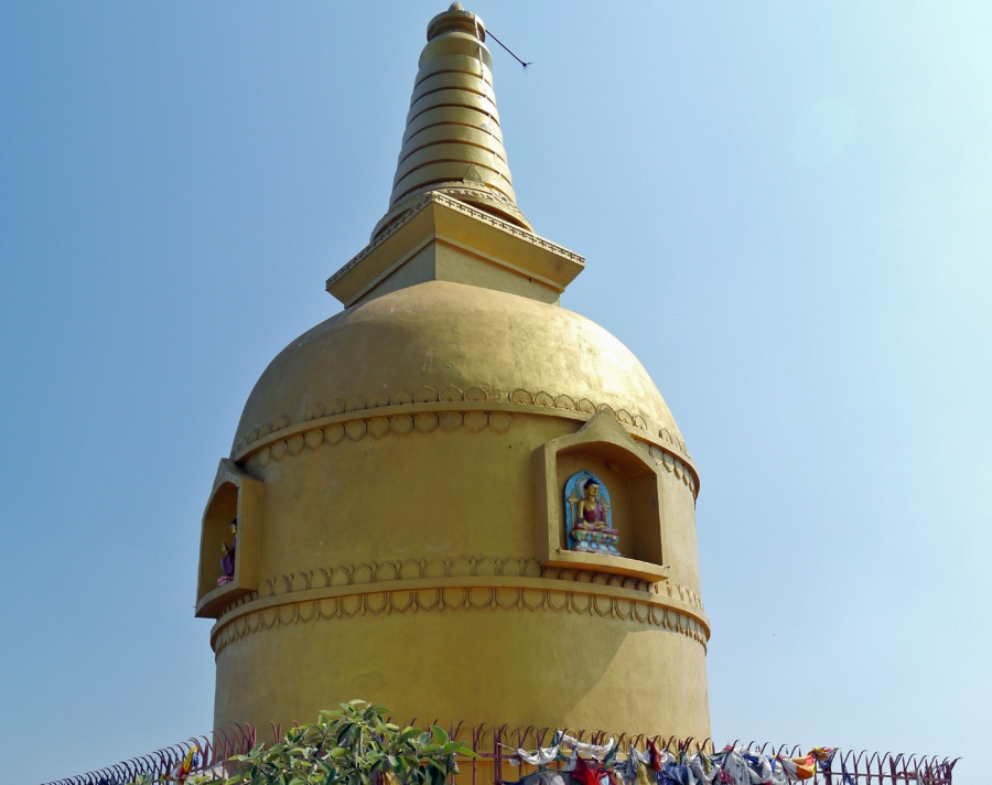 鶏足山 仏塔